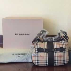 Burberry Classic Shoulder Strap Handbag